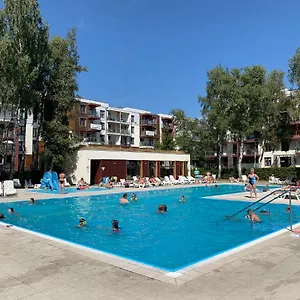 https://seaside-polanki-apartments-z-garaem-klonowa-17d.kolobrzeghotels.com